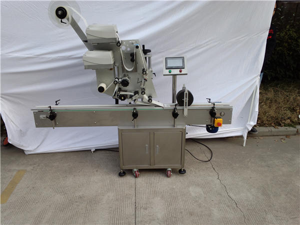 Outomatiese etiketteringsmasjien vir plakkerplante vir plat bottel 