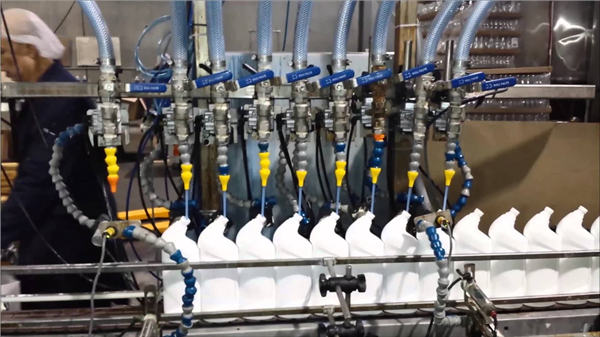 Volautomatiese toiletreiniger bleikmiddel Vulmasjien vir lineêre tipe