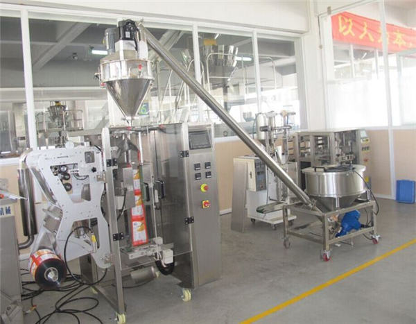 Verhoging van poeier en outomatiese poeiersakvulmasjien